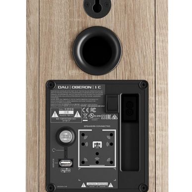 Активная полочная акустика Dali Oberon 1 C Black Ash + Sound Hub Compact